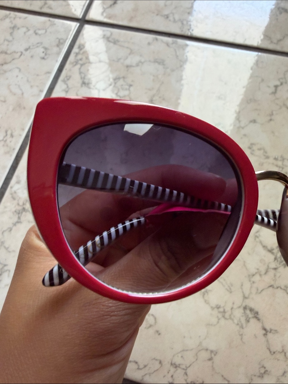 Betsey Johnson Red Cat Eye Sunglasses | Black & White Striped Oversized Designer - Picture 4 of 8